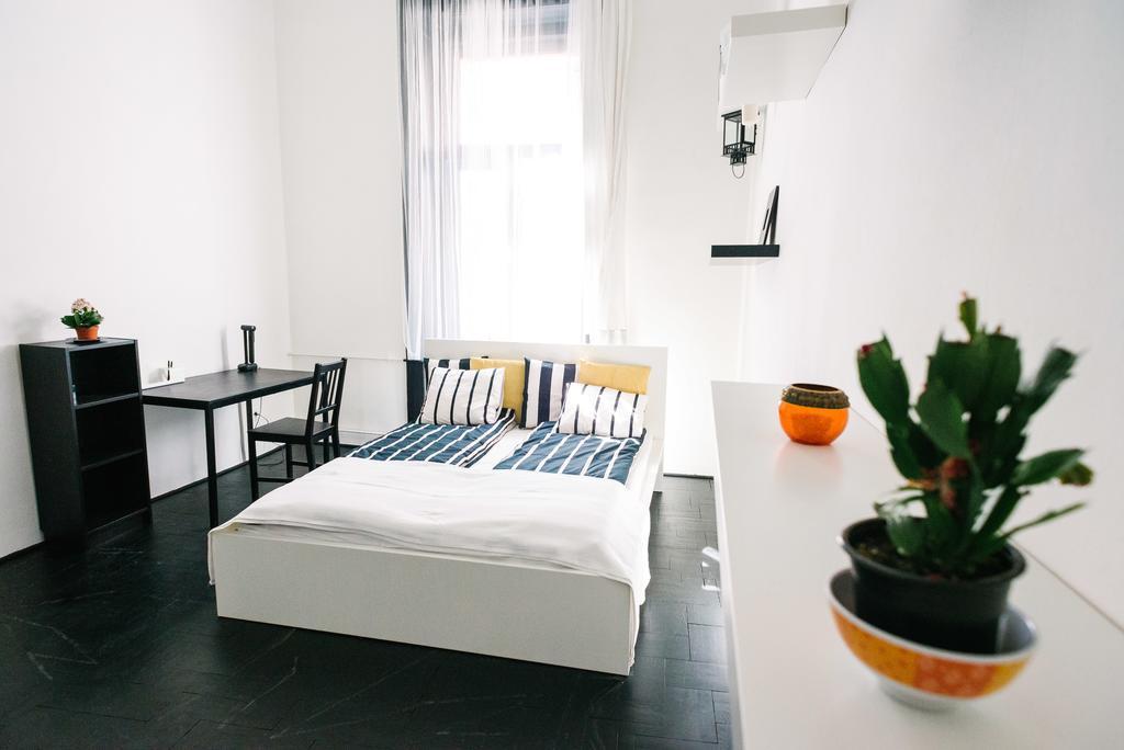 D.Five Stylish Apartment On Vaci Street Budapest Eksteriør bilde