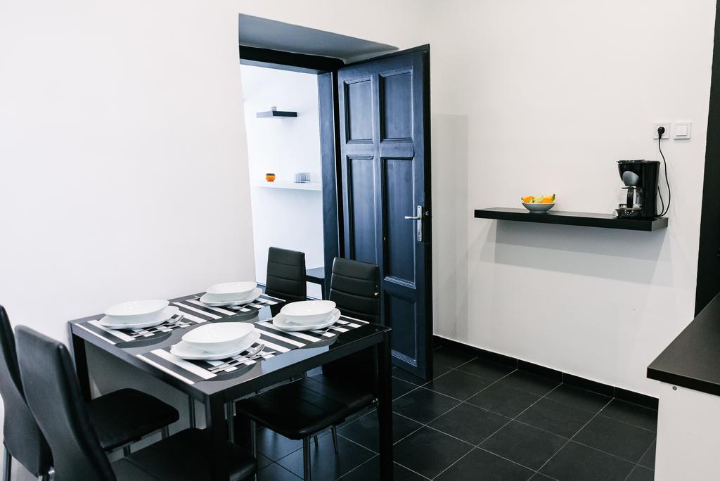 D.Five Stylish Apartment On Vaci Street Budapest Eksteriør bilde